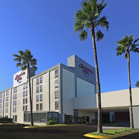 Hampton Inn Monterrey-Airport Apodaca Exterior photo