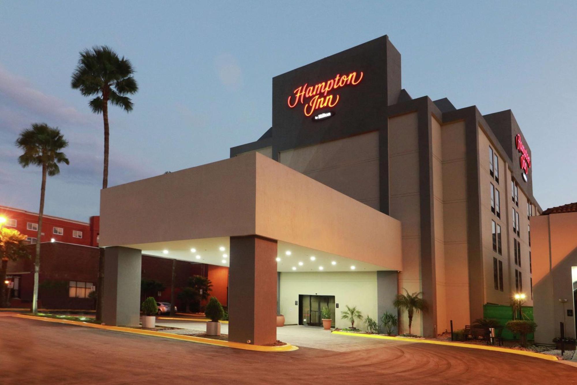 Hampton Inn Monterrey-Airport Apodaca Exterior photo